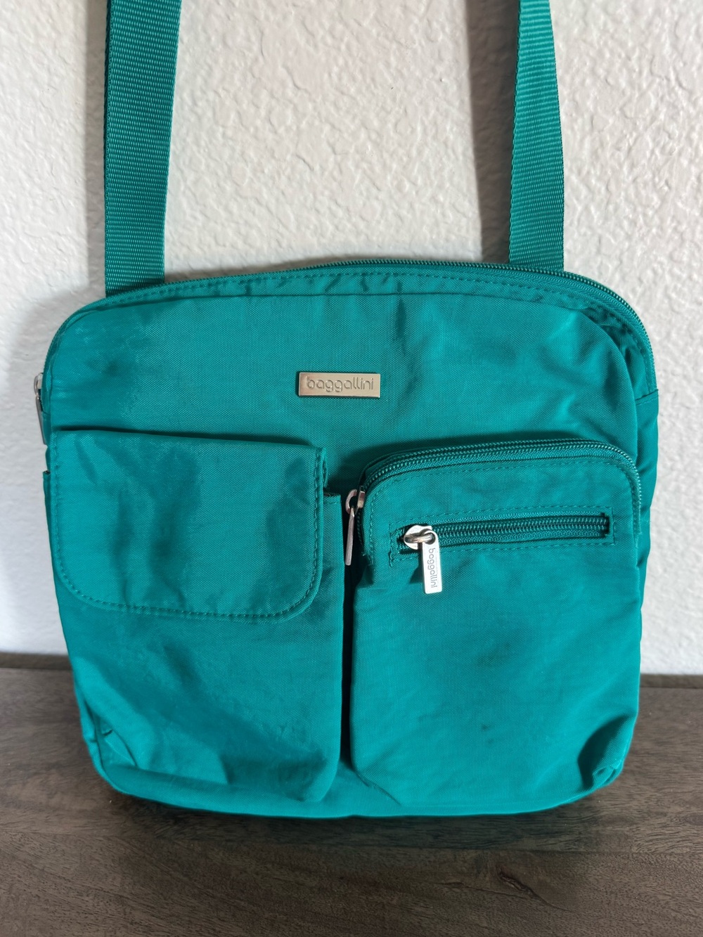 Baggallini Teal Blue Crossbody Purse Bag